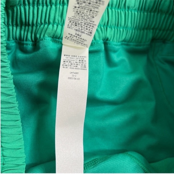 Lululemon NWT Hotty Hot High-Rise Lined Short 4" Kelly Green - Picture 8 of 10